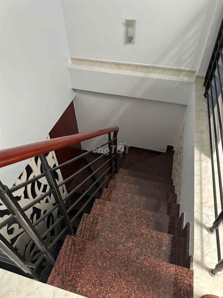 Chính chủ bán nhà hẻm 861, hẻm thẳng, gần Đền Đức Quan Thánh