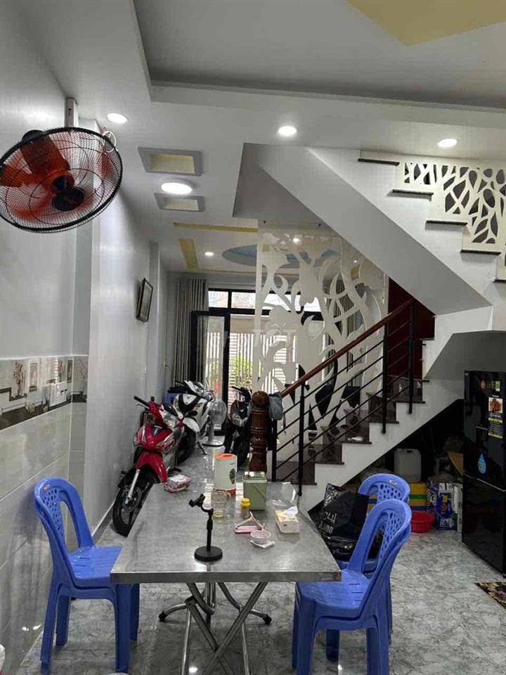 Chính chủ bán nhà hẻm 861, hẻm thẳng, gần Đền Đức Quan Thánh