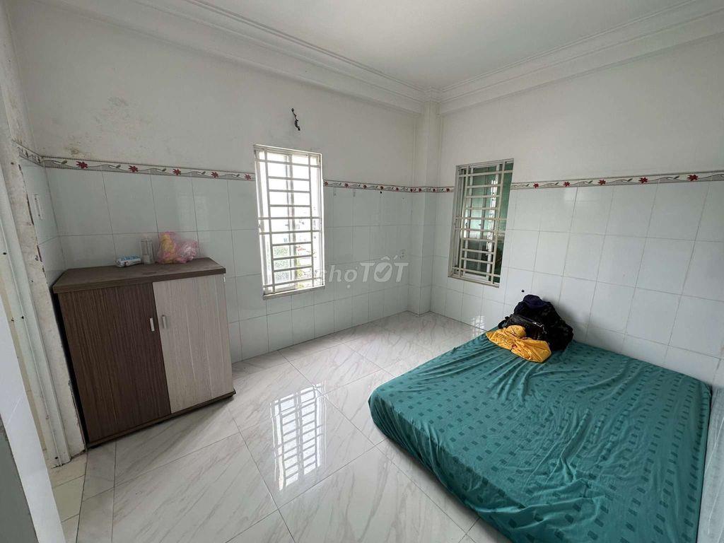 Phòng trọ 20m2, 1021 Huỳnh Tấn Phát Q7, đẹp, mới