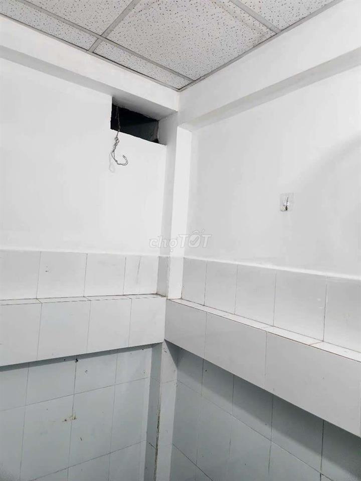 Phòng 5 - 10m2 1tr/tháng, 1021 Huỳnh Tấn Phát Q.7