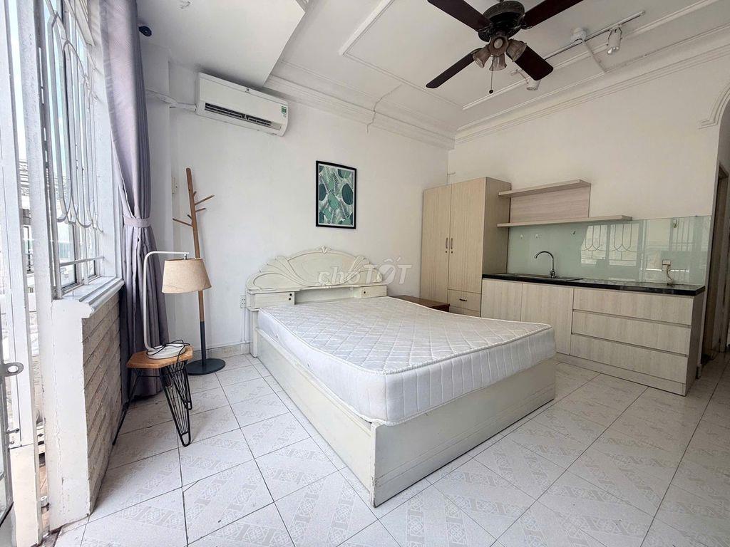 PHÒNG ĐẸP MẶT TIỀN KHÁNH HỘI ĐANG TRỐNG