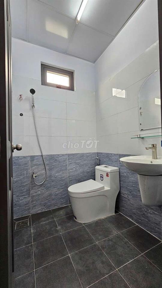 CĂN HỘ 1PN MỚI XÂY GẦN BẾN XE QUẬN 8 TÒA THANG MÁY, BẢO VỆ, HẦM XE