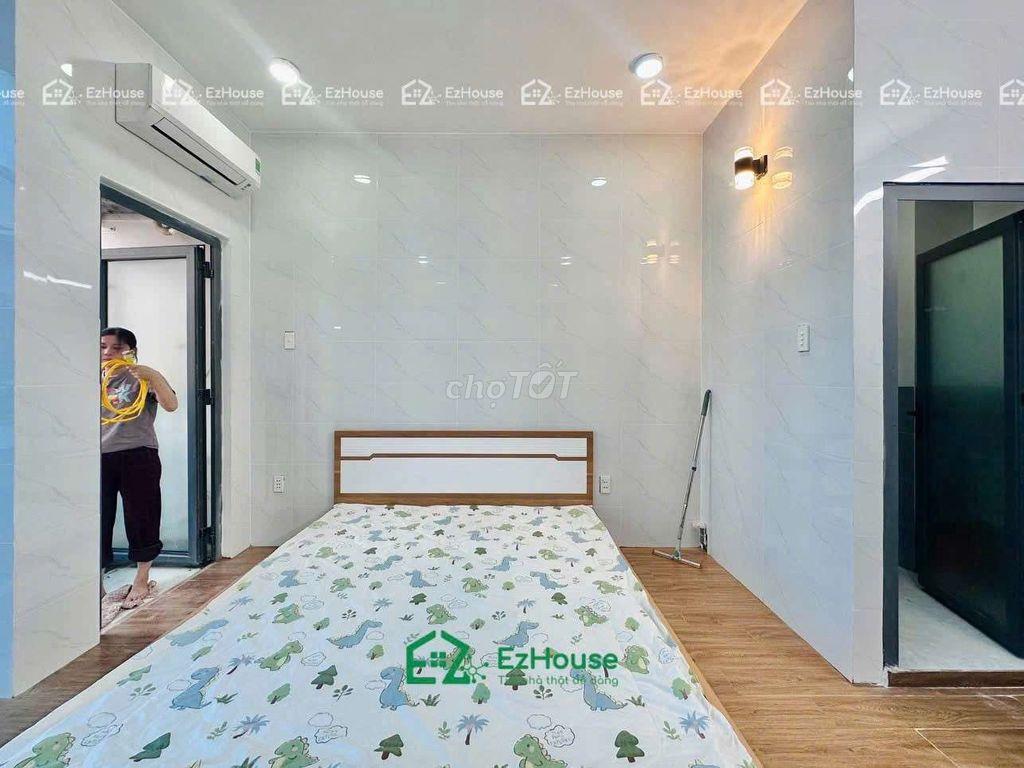 NGAY CẦU NGUYỄN VĂN CỪ DIỆN TÍCH RỘNG BAN CÔNG Ở ĐƯỢC 3-4 NGƯỜI