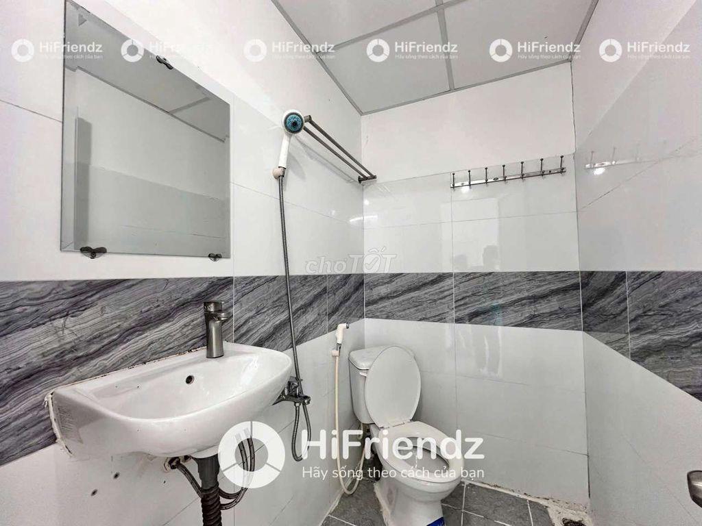 Studio full nt ban công ngay cầu Nguyễn Văn Cừ, tiện qua HCMUS, HCMUE