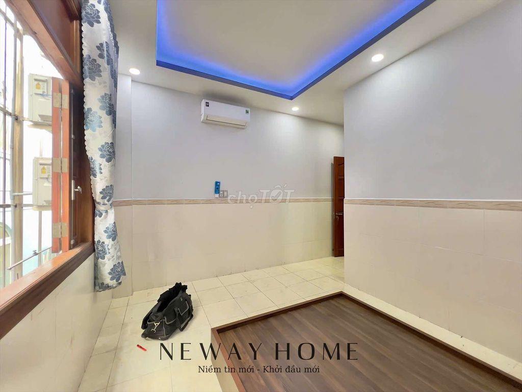 Studio full nội thất mới tinh cửa sổ lớn ngay Parcmall