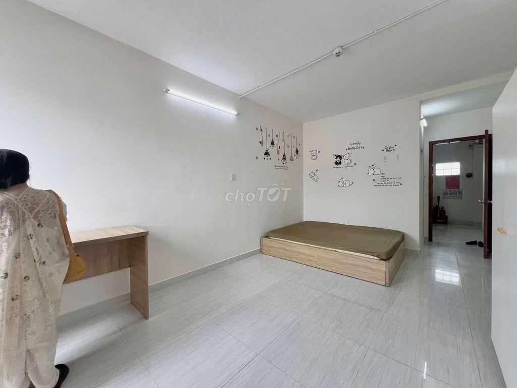 STUDIO FULL NT CỬA SỔ TRỜI DIỆN TÍCH 30M VUÔNG GẦN CẦU CALMETTE