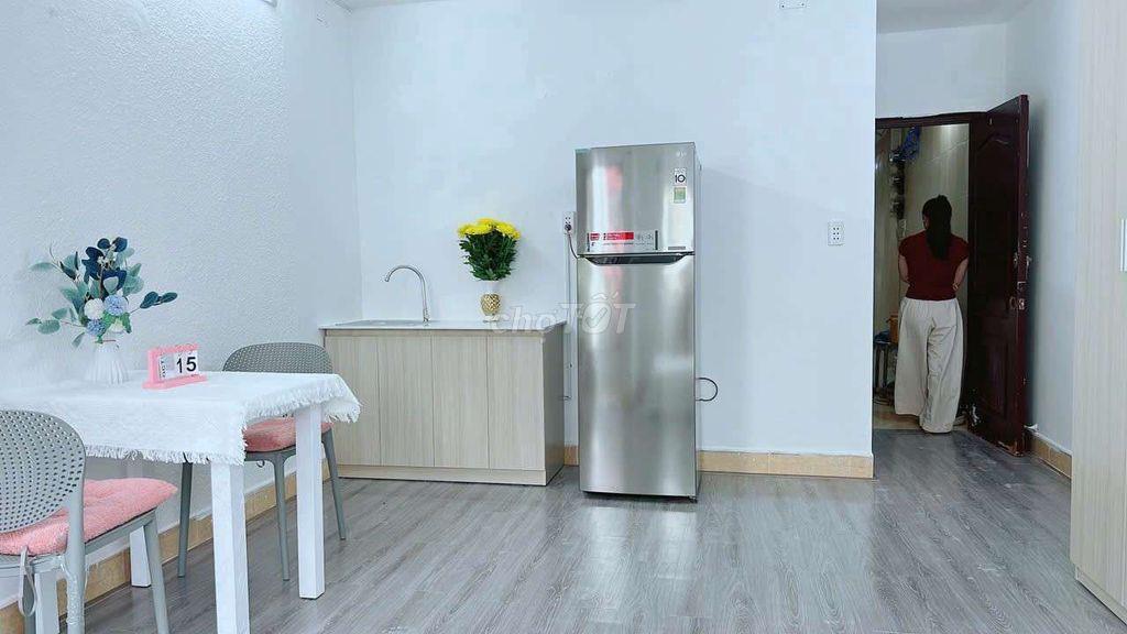 PHÒNG ĐẸP BAN CÔNG MẶT TIỀN ĐẦY ĐỦ NỘI THẤT NGAY CẦU KHÁNH HỘI