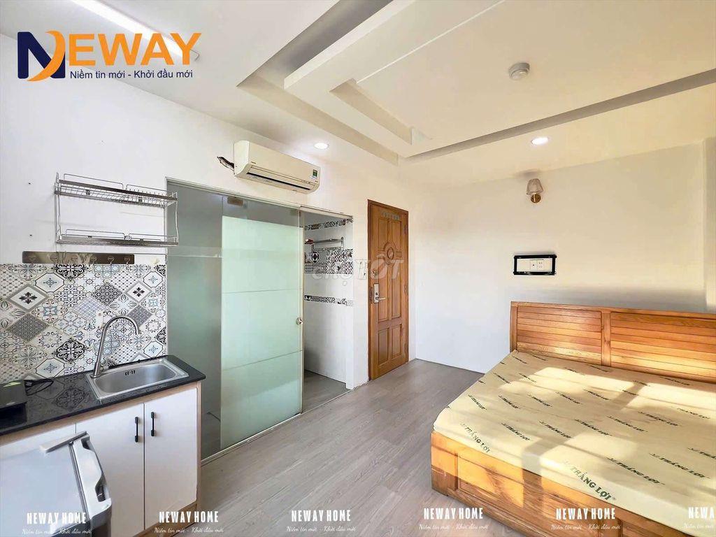 Phòng trống sẵn đầy đủ nội thất cửa sổ trời ngay Cầu Nguyễn Văn Cừ 