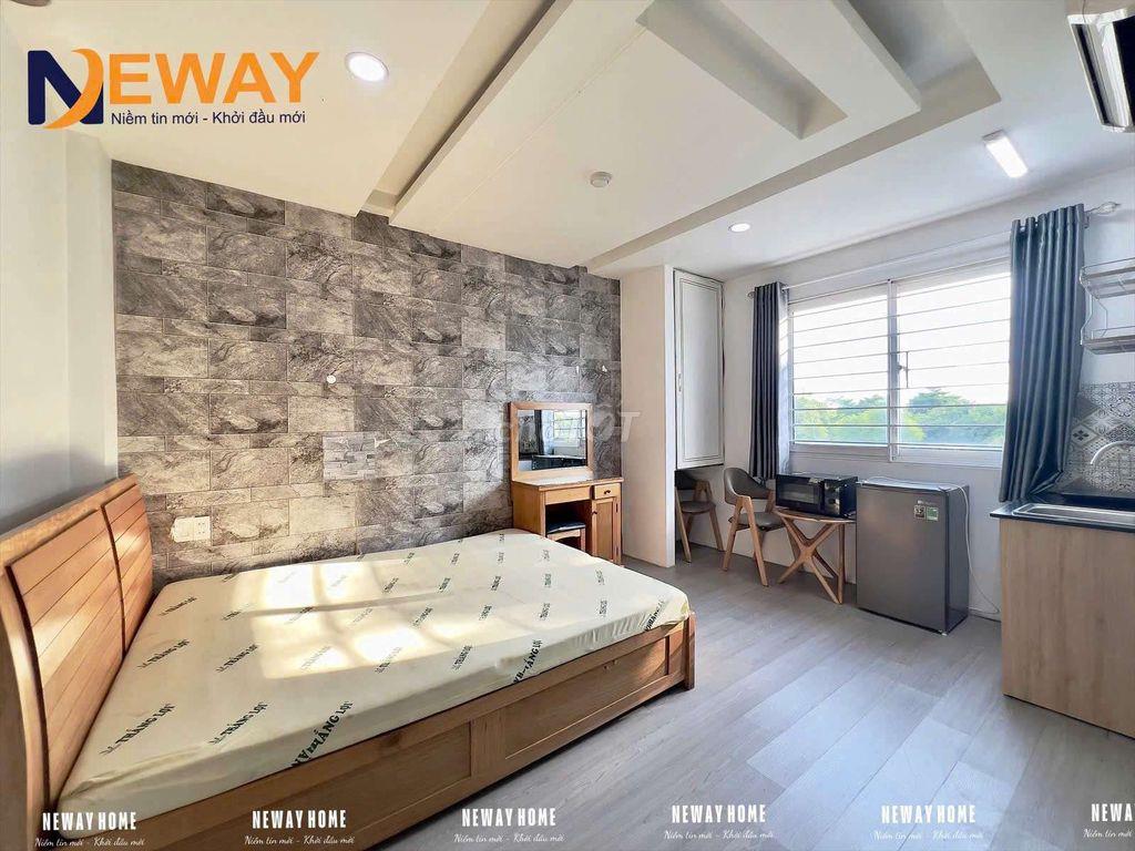 Phòng trống sẵn đầy đủ nội thất cửa sổ trời ngay Cầu Nguyễn Văn Cừ 