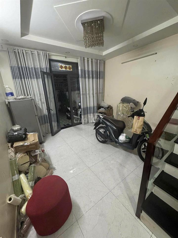 Cho thuê phòng trong nhà nguyên căn p4 q8