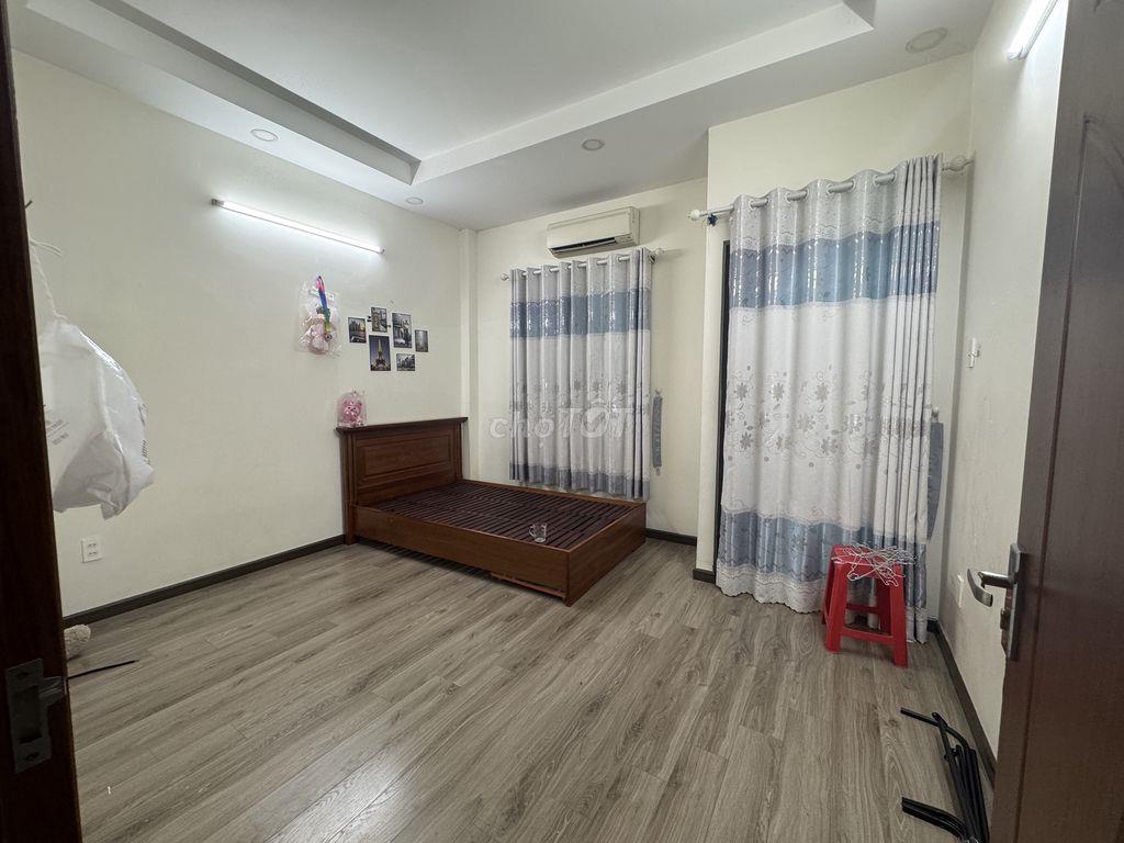 Cho thuê phòng trong nhà nguyên căn Tám danh quận 8