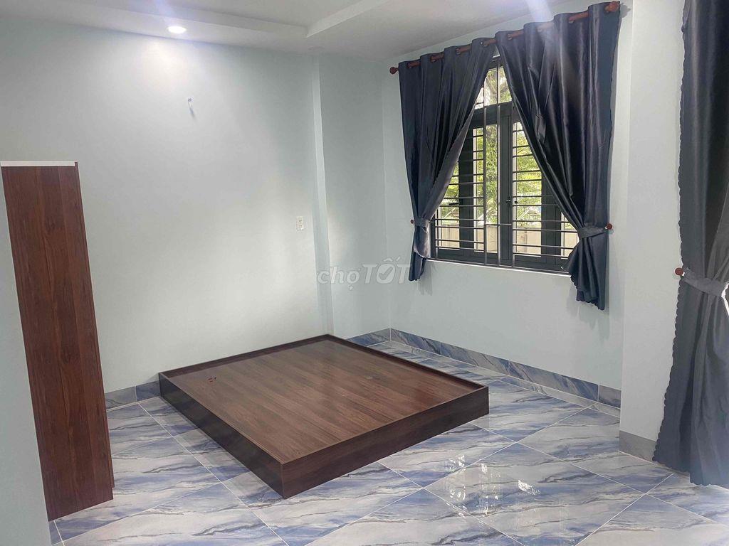 phòng trọ có nhà vẹ sinh riêng cửa sổ thoáng mát  khu vực yên tinh