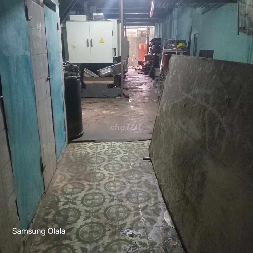 Nhà gần chợ giá rẻ nhất khu vực