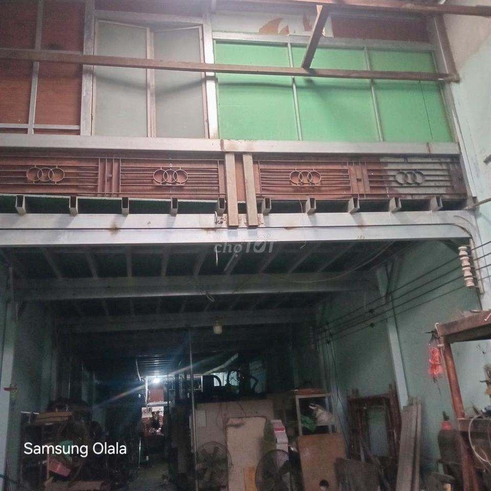 Nhà gần chợ giá rẻ nhất khu vực