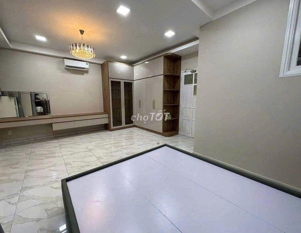 🏘️🏘️🏘️  Biệt Thự Cho Thuê Khu K300_10x20m, Hầm Trệt 3 Lầu.