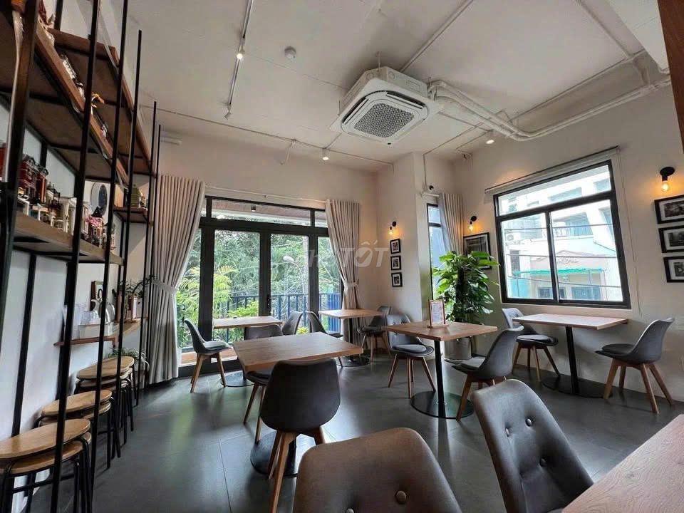🍄Cho Thuê Siêu Phẩm HXH Hoàng Việt_6x16m_Trệt 3 Lầu, Sân Thượng.