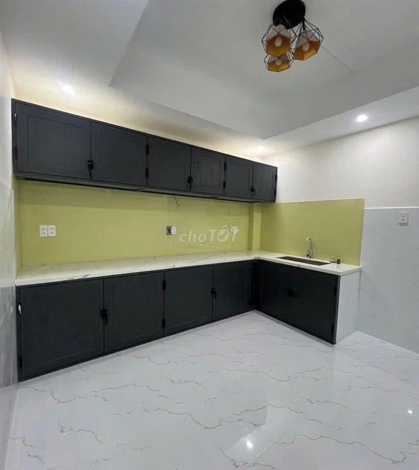🚛 Cho Thuê Nhà Hẻm Lớn_Phổ Quang_8x18m_Trệt 2 Lầu Sân Thượng.