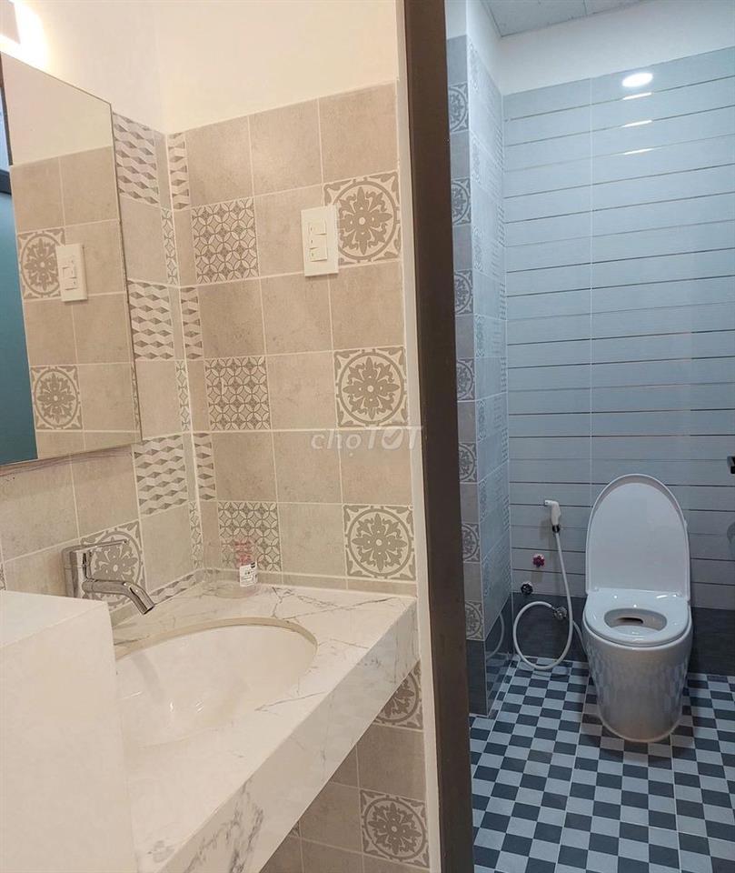 🚛 Cho Thuê Nhà Hẻm Lớn_Phổ Quang_8x18m_Trệt 2 Lầu Sân Thượng.