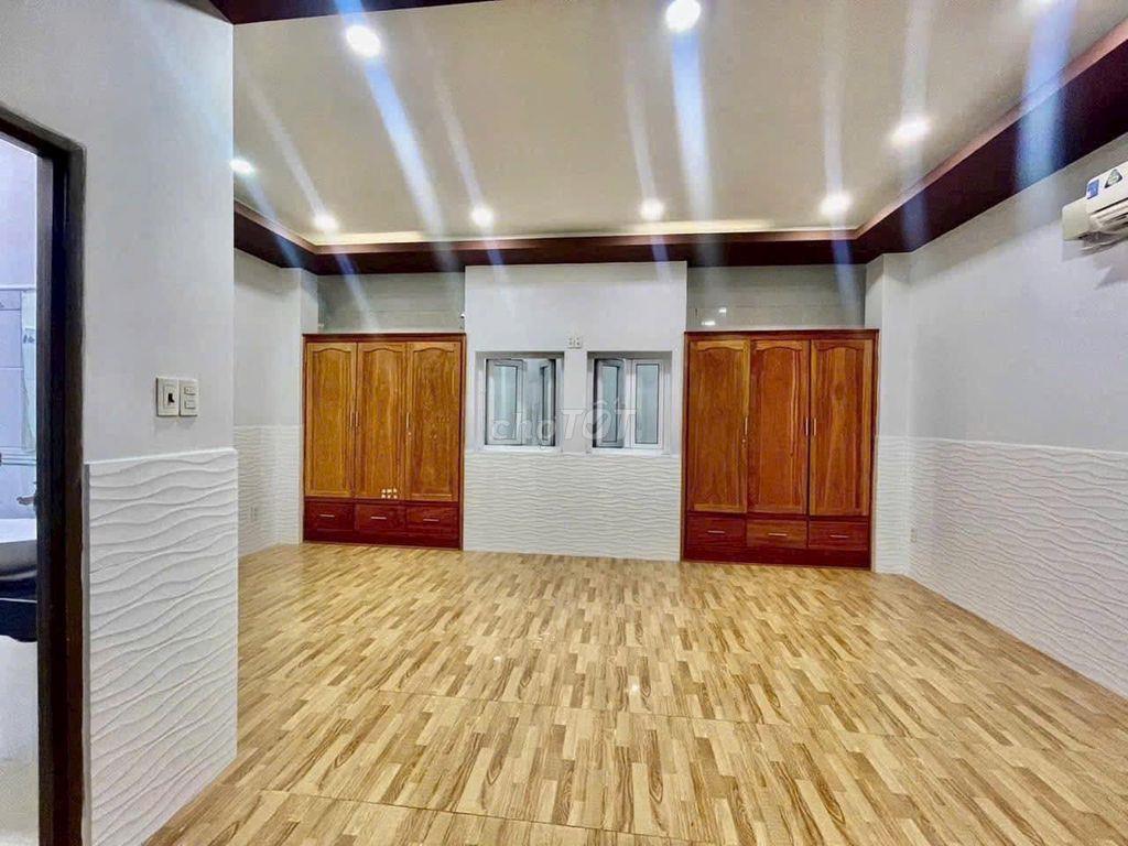 🏘️ Cho Thuê Nhà HXH Cửu Long_7x20m_Hầm trệt 2 Lầu Sân thượng.