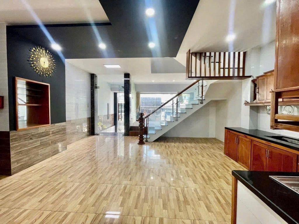 🏘️ Cho Thuê Nhà HXH Cửu Long_7x20m_Hầm trệt 2 Lầu Sân thượng.