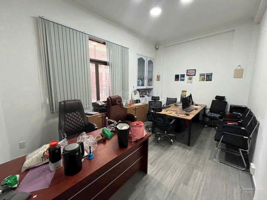CHO THUÊ NGUYÊN CĂN KHU VIP K300. 5X18M. TRỆT 3 LẦU. NHÀ MỚI