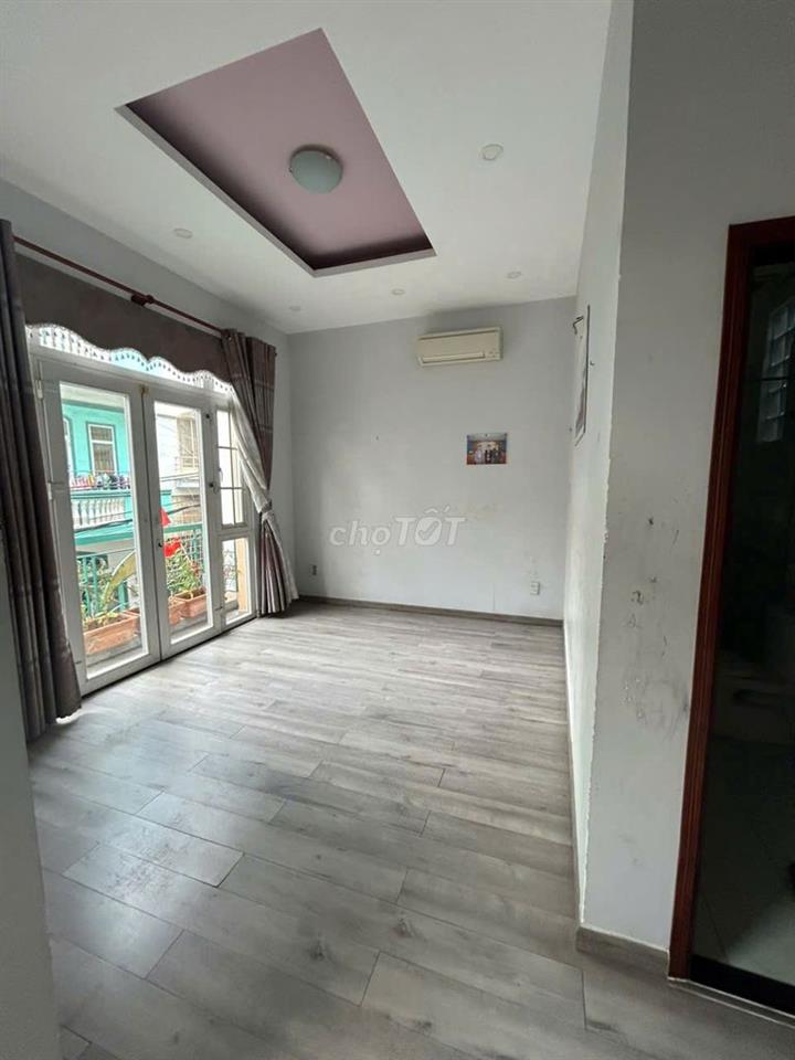 BIỆT THỰ CHO THUÊ ĐƯỜNG YÊN THẾ. 10X20M. TRỆT 3 LẦU. NỘI THẤT CƠ BẢN
