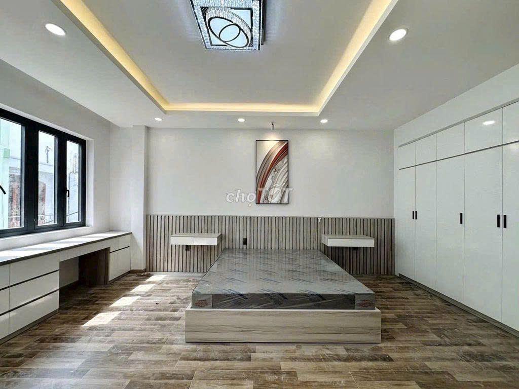 👉 NHÀ RỘNG HXH CỬU LONG_Q.TB_8x20m, TRỆT 3 LẦU, SẴN MÁY LẠNH.