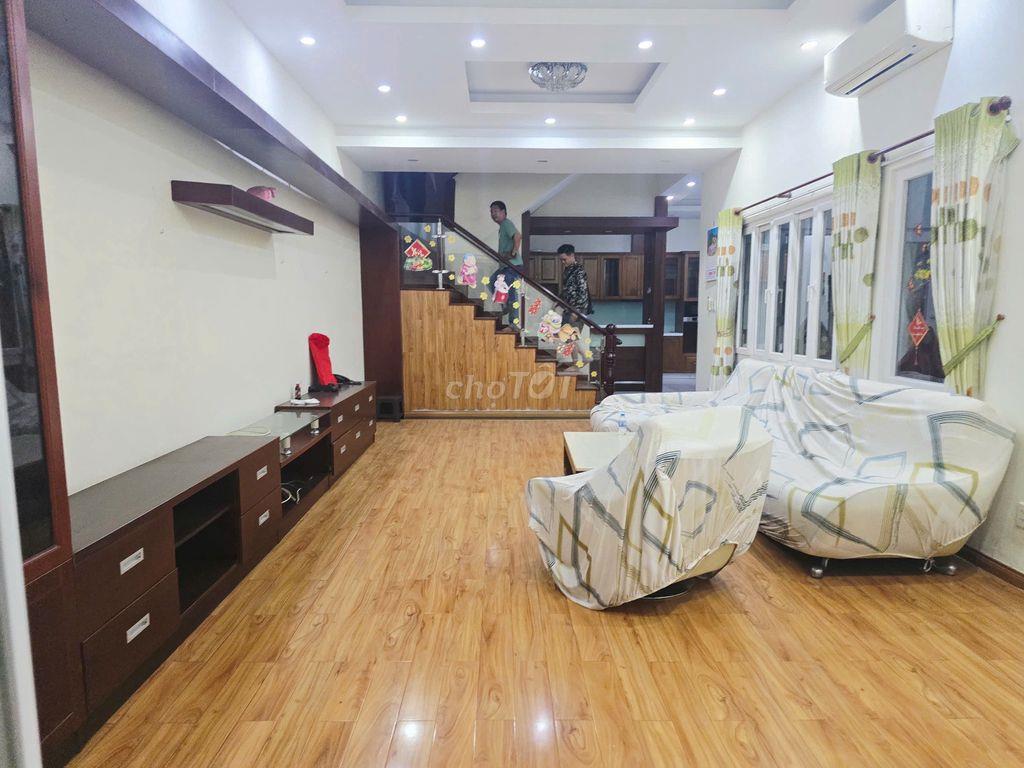 BIỆT THỰ CHO THUÊ ĐƯỜNG NGUYỄN TRỌNG TUYỂN. 8X19M. 1 TRỆT 2 LẦU ST