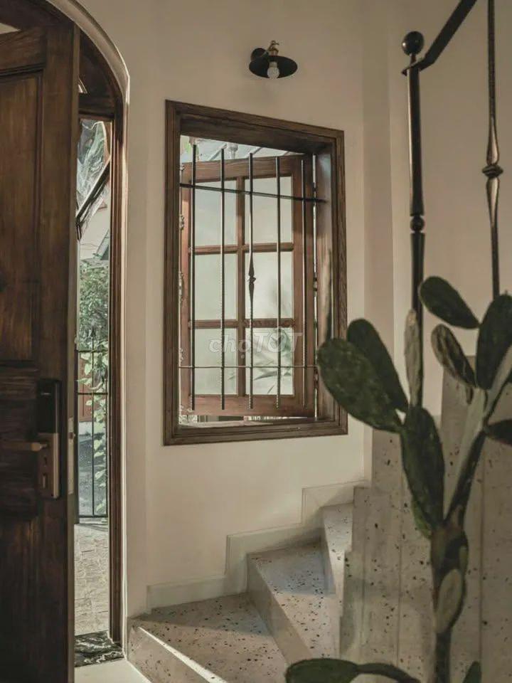 BÁN NHÀ 3 TẦNG THIẾT KẾ ĐẸP MẮT - NGUYỄN KIỆM - PHÚ NHUẬN - HCM