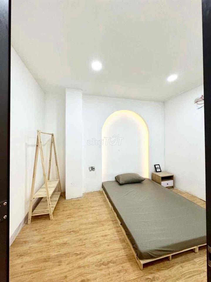 Căn hộ 2PN 1 phòng khách Bạch Đằng, gần sân bay Tân Sơn Nhất