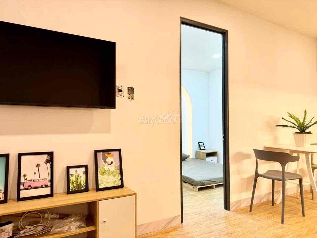 Căn hộ 2PN 1 phòng khách Bạch Đằng, gần sân bay Tân Sơn Nhất