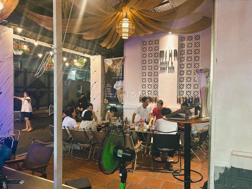 Sang nhượng Quán cà phê Vintage góc 2 mặt tiền