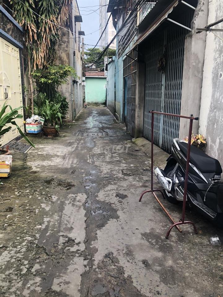 Cho thuê phòng trọ mặt tiền hẻm Lũy Bán Bích (Gần H.Thiện Lộc)