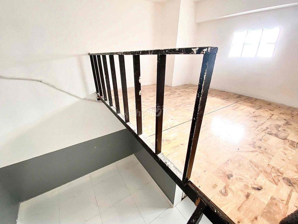 PHÒNG TRỌ CÓ GÁC GẦN NGAY NGÃ TƯ BỐN XÃ
