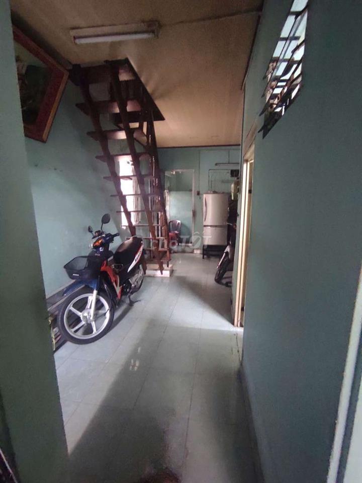 Nhà hẻm 57 đường 18 hướng đông