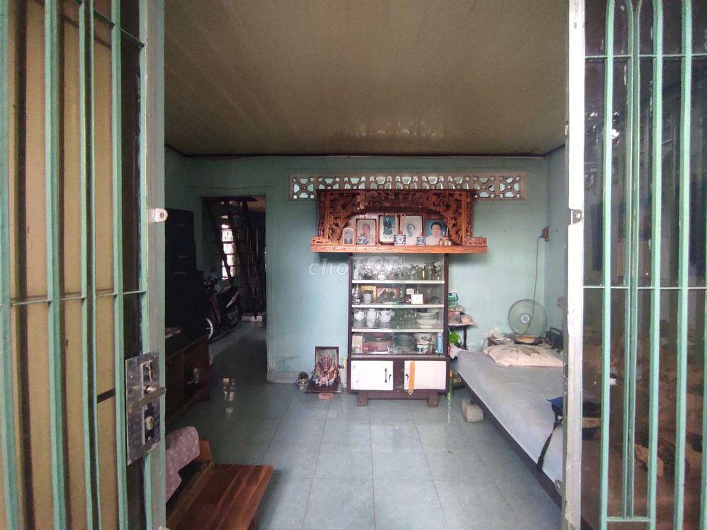 Nhà hẻm 57 đường 18 hướng đông