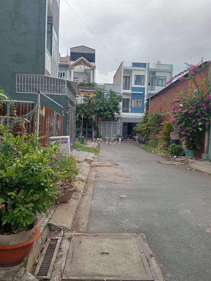 cho thuê nhà nguyên căn 1 trệt 3 lâu 