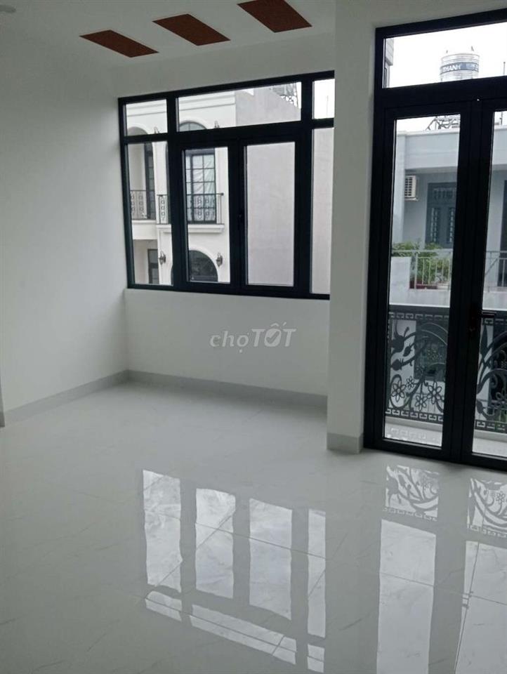 cho thuê nhà nguyên căn 1 trệt 3 lâu 