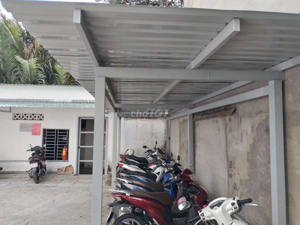 Phòng cho thuê giáp PMH sạch sẽ, thoáng mát, nhiều lối thoát hiểm