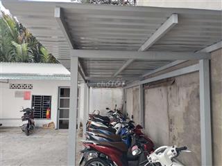 Phòng cho thuê giáp PMH sạch sẽ, thoáng mát, nhiều lối thoát hiểm
