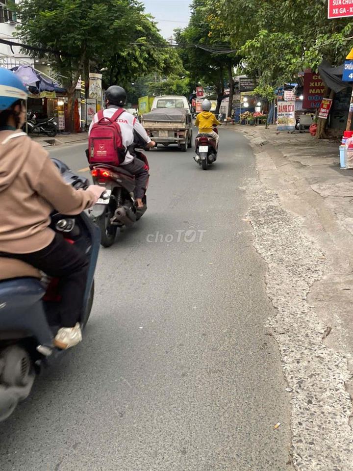Cho thuê Mặt Bằng Kinh doanh, 8.5 x 25m, Dĩ an - đường 2 chiều
