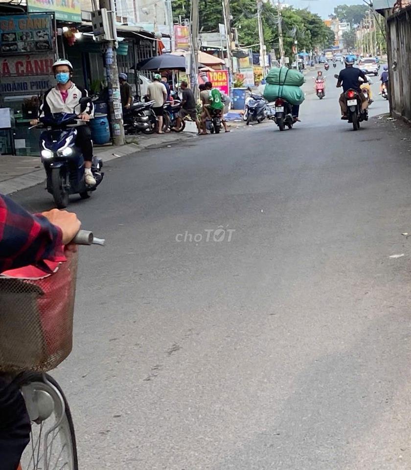 Cho thuê nhà nguyên căn MT Dĩ an, T+L