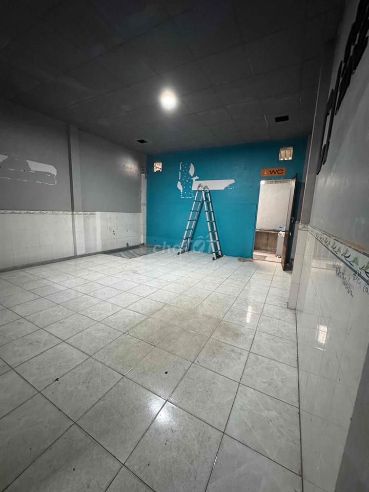 Cho thuê mặt bằng kd gần ngã ba Ngô Chí Quốc