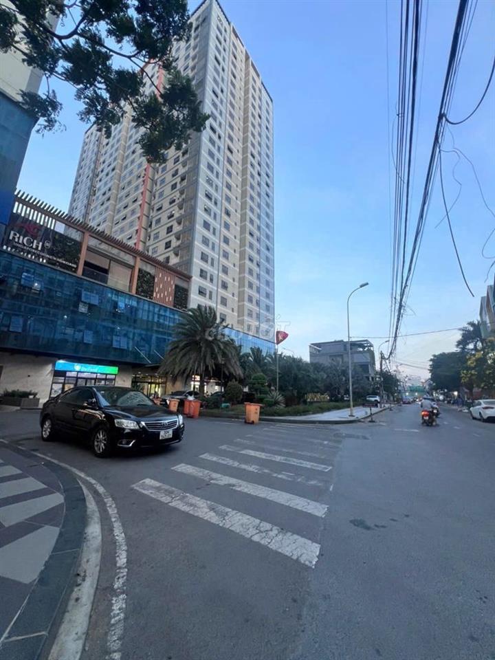 CHO THUÊ MẶT BẰNG 2 MẶT TIỀN  LA ASTORIA , BÌNH TRƯNG TÂY Q2 || 105M2