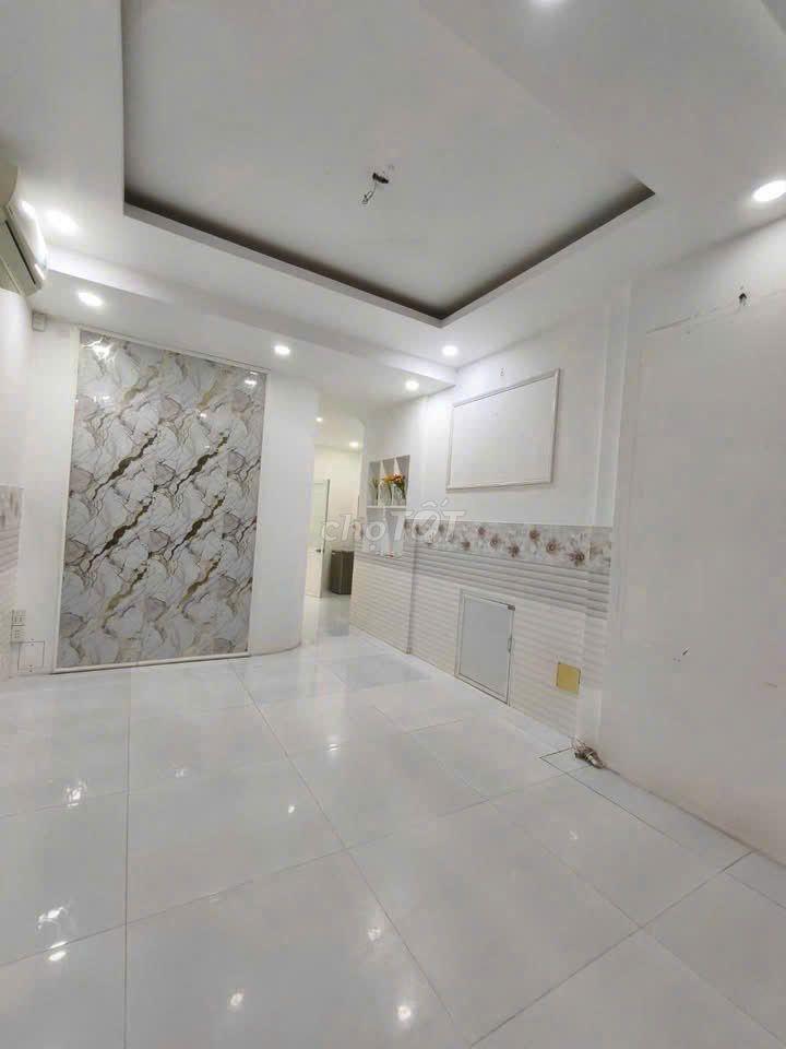 CHO THUÊ MẶT BẰNG 2 MẶT TIỀN  LA ASTORIA , BÌNH TRƯNG TÂY Q2 || 105M2