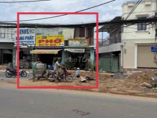 Đất mặt tiền Nguyễn Thị định