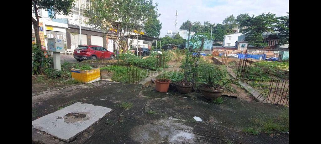bán đất đường 447B. Lê Văn Việt rẽ vào