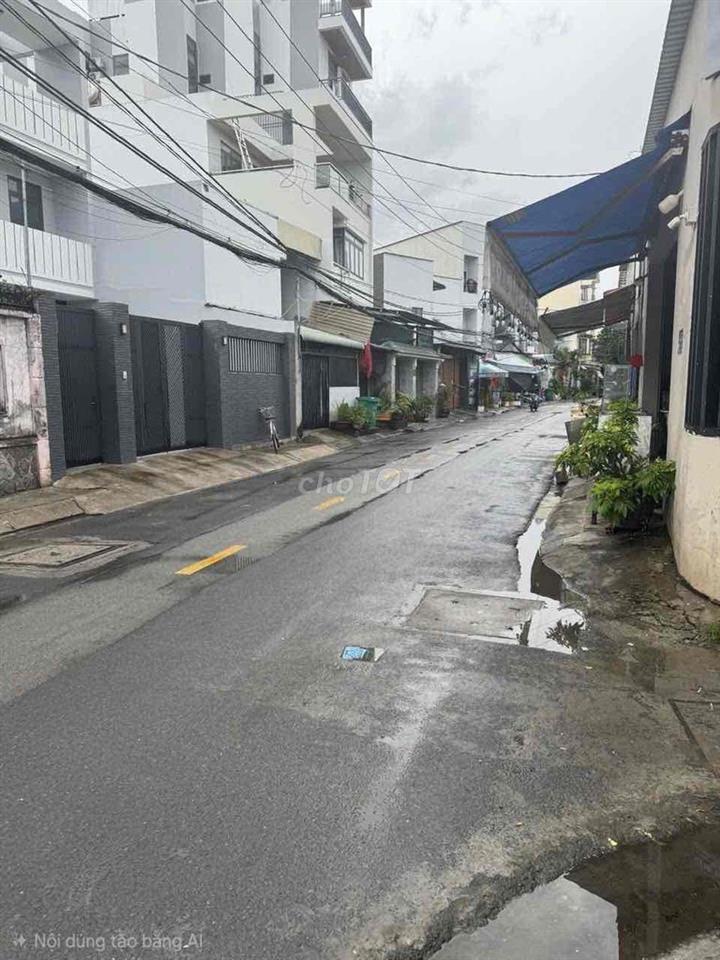 Bán đất 2 mặt tiền
