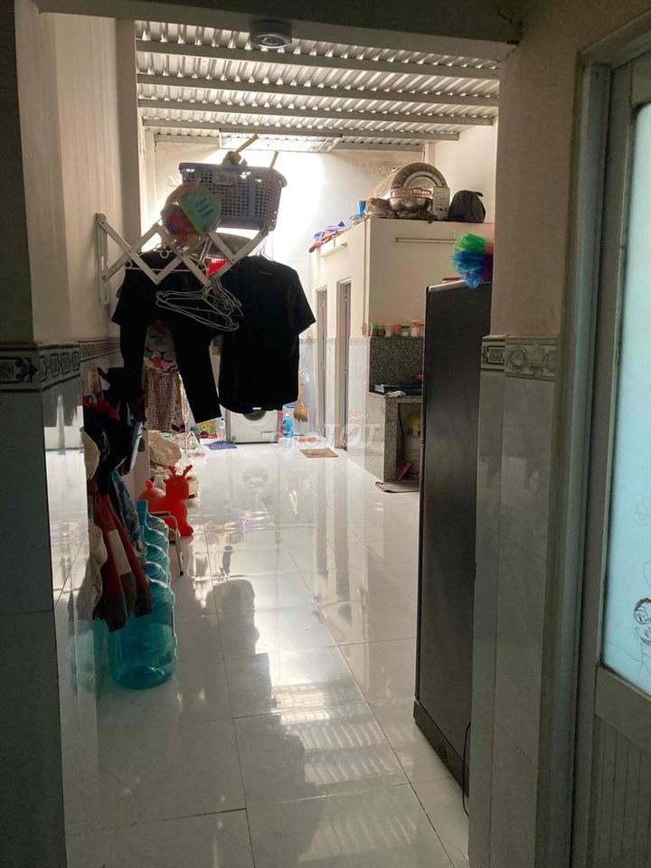 BÁN NHÀ MẶT TIỀN NGUYỄN XIỂN SÁT VINHOMES