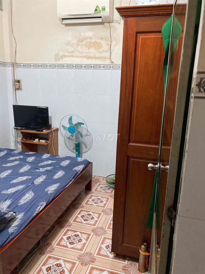 BÁN NHÀ MẶT TIỀN NGUYỄN XIỂN SÁT VINHOMES